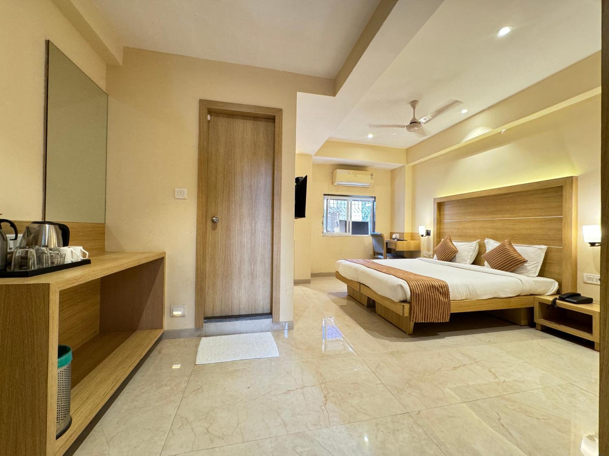 Hotel Galaxy Bombay Exterior foto
